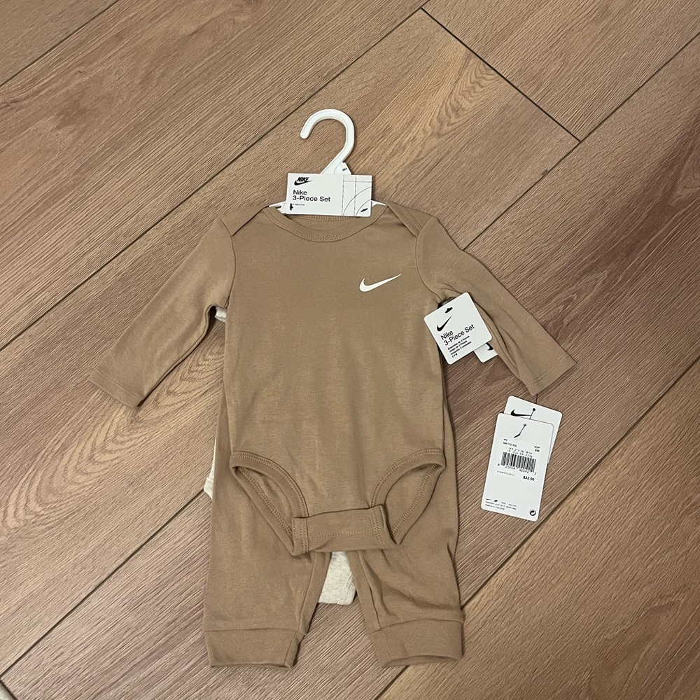 Nike Brown Baby Set